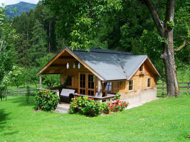 small-wooden-house-906912_960_720