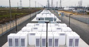Tesla, Australia Akan Mengubah 50.000 Rumah Menjadi Pembangkit Listrik