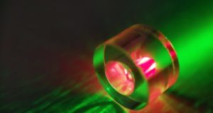 Maser Lebih Tua dari Sinar Laser, Sekarang Berhasil Dijalankan Pada Suhu Ruangan
