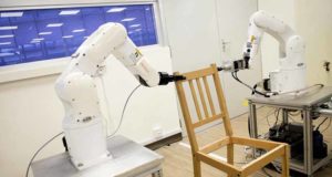 Robot ini Secara Otonom Menyusun Kursi IKEA