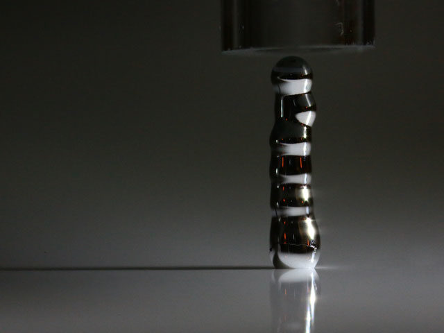 Mencetak tetesan dengan suara