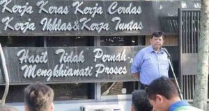 Dirut PDAM Tirta Pakuan Pimpin Apel Pagi