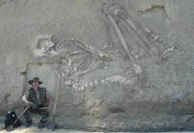 Raksasa rekayasa photoshop