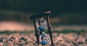 Para Ilmuwan Berupaya Menyingkap Rahasia Arah Waktu